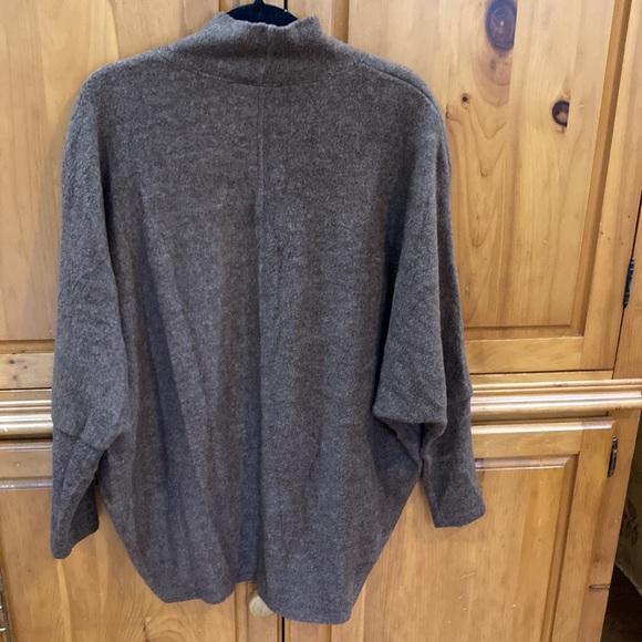 Cozy cocoon style pull over top in a warm brown. - Picture 4 of 5